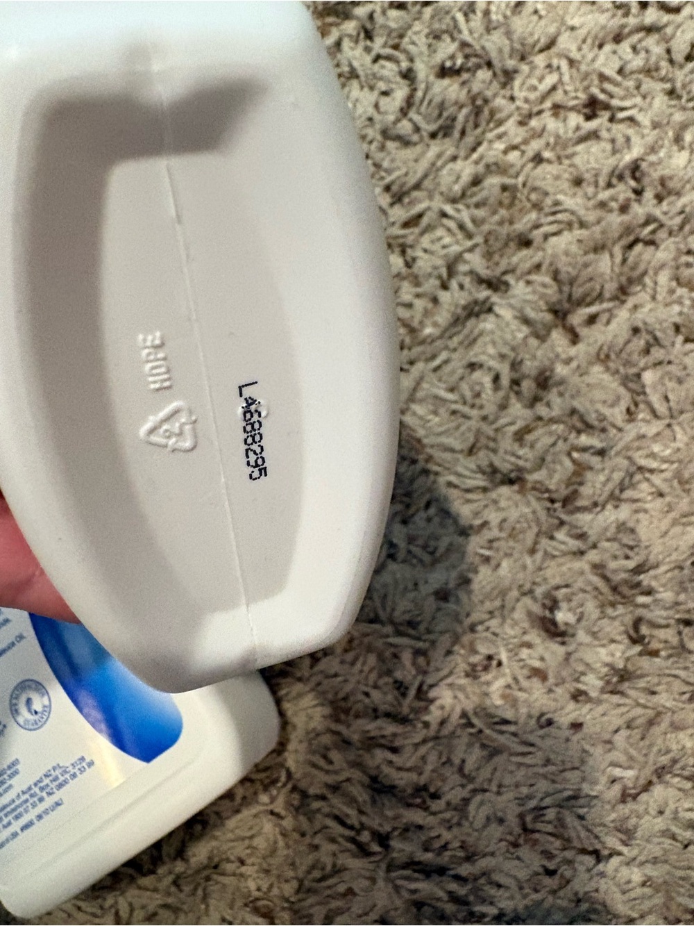 Renew Intensive Skin Therapy Moisturizing Lotion - White & Blue - Picture 5 of 5